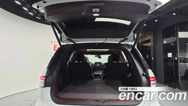 Lincoln Aviator 2023 thumb 8