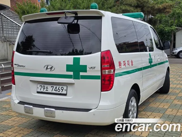 Hyundai Staria 2015 thumb 2