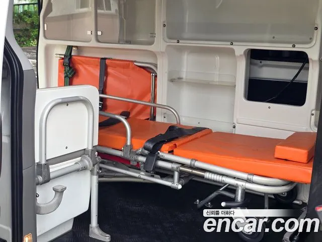 Hyundai Staria 2015 thumb 10