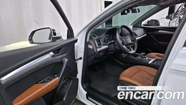 Audi Q5 2021 thumb 9