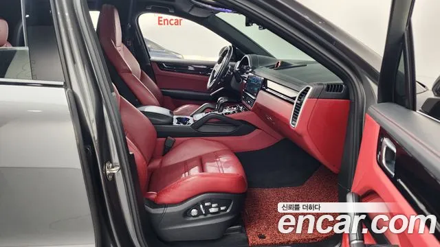 Porsche Cayenne 2020 thumb 5