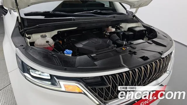 Kia Carnival 2021 thumb 8