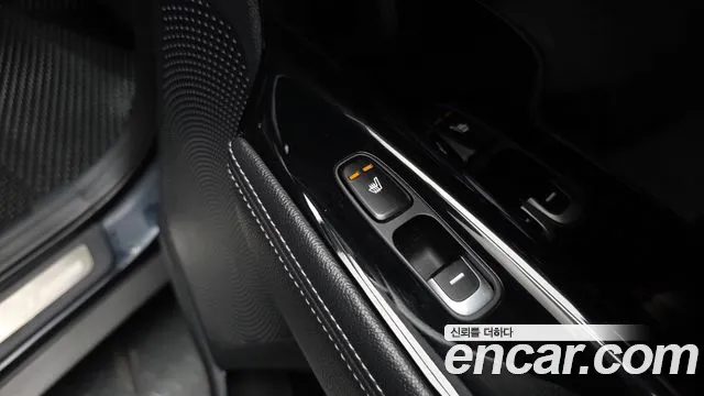 Kia Niro 2016 thumb 6