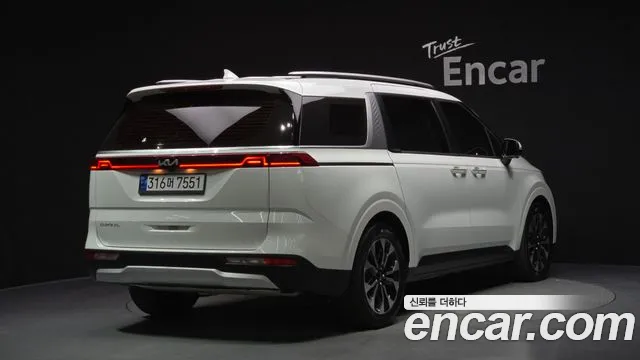Kia Carnival 2022 thumb 5