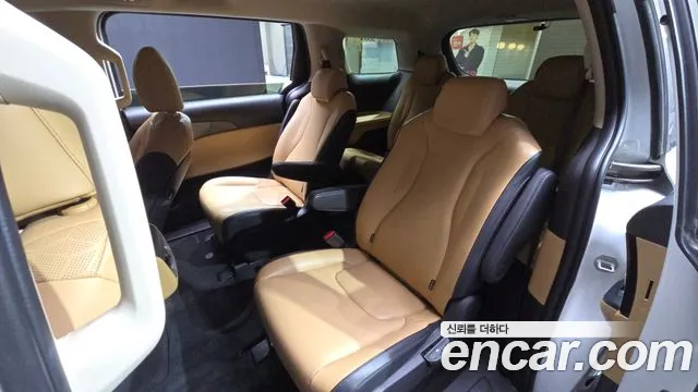 Kia Carnival 2022 thumb 8