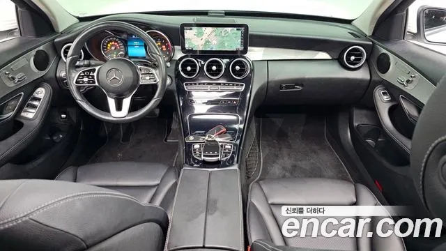 Mercedes-Benz C-Class 2020 thumb 5