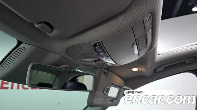 Mercedes-Benz C-Class 2020 thumb 12