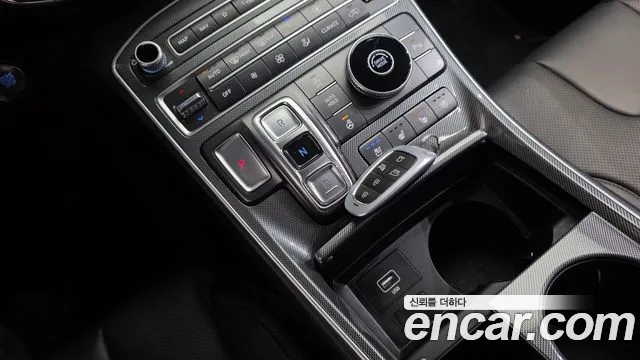 Hyundai Santa Fe 2022 thumb 2
