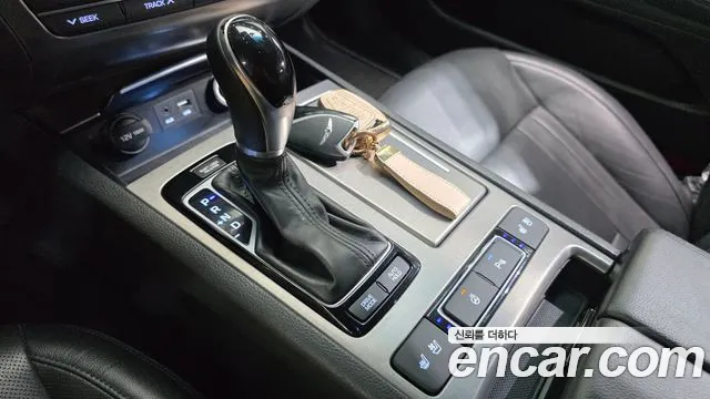 Hyundai Genesis 2015 thumb 4