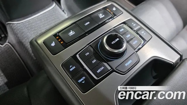 Hyundai Genesis 2015 thumb 7
