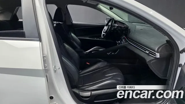 Hyundai Elantra 2021 thumb 12
