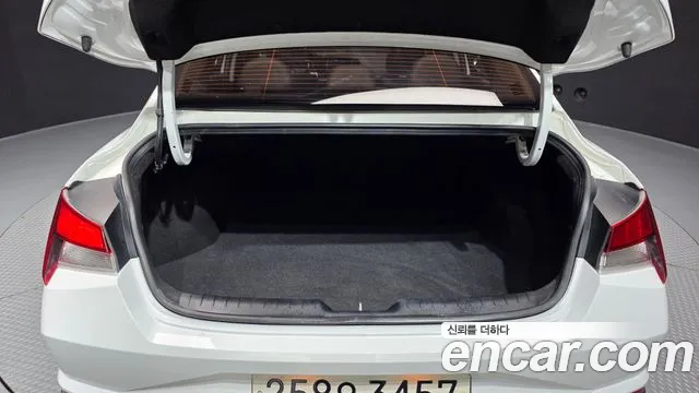 Hyundai Elantra 2021 thumb 2