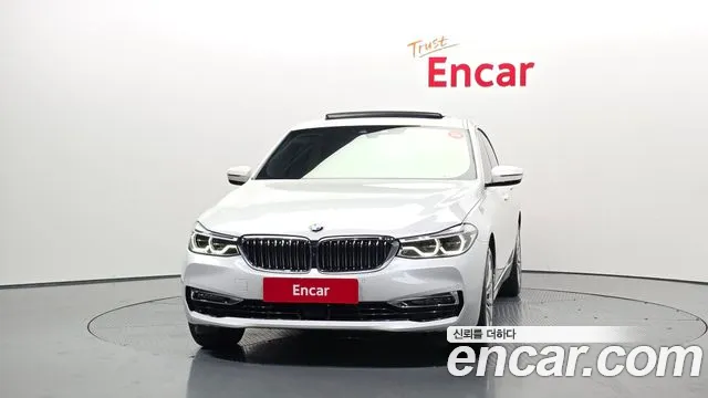 BMW 6 серии Gran Turismo 2019 thumb 12