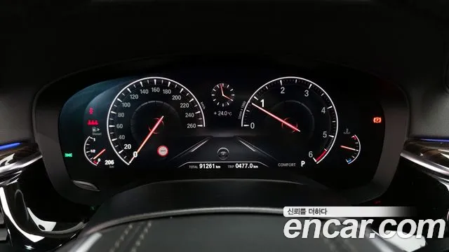 BMW 6 серии Gran Turismo 2019 thumb 10
