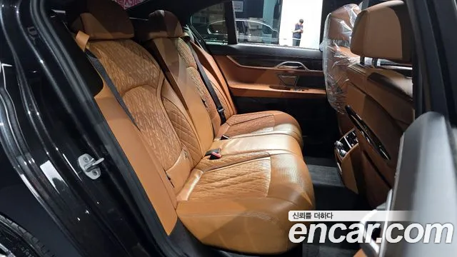 BMW 7 серии 2020 thumb 8