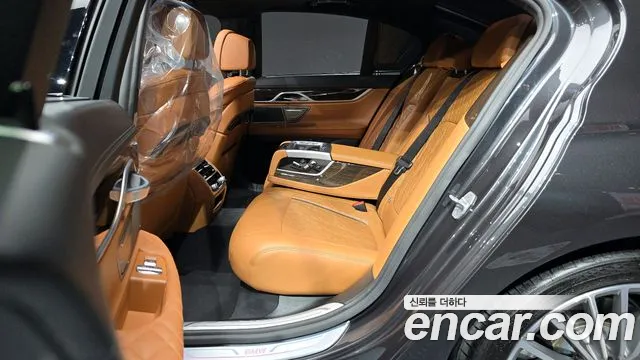 BMW 7 серии 2020 thumb 11