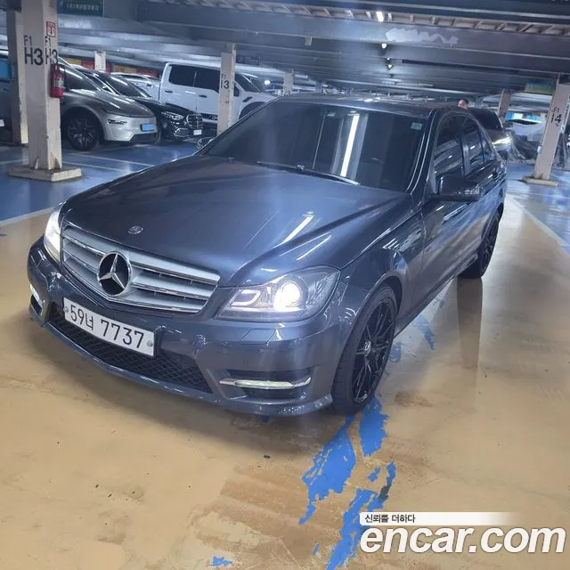 Mercedes-Benz C-Класс 2013 thumb 3