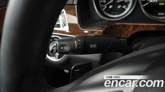 Mercedes-Benz E-Class 2013 thumb 6