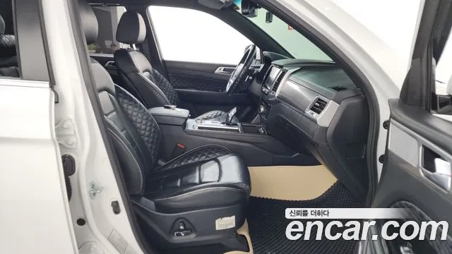 KGM Rexton 2021 thumb 9