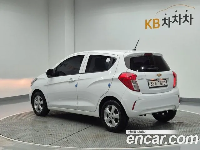 Chevrolet Spark 2018 thumb 6