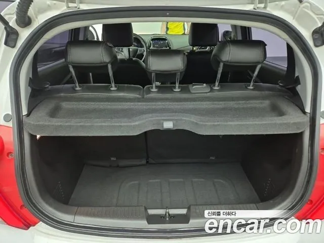 Chevrolet Spark 2018 thumb 3