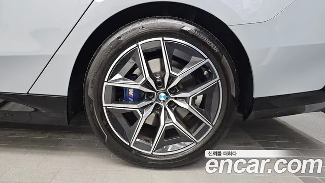 BMW 5 серии 2024 thumb 9