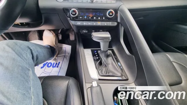 Hyundai Elantra 2020 thumb 8