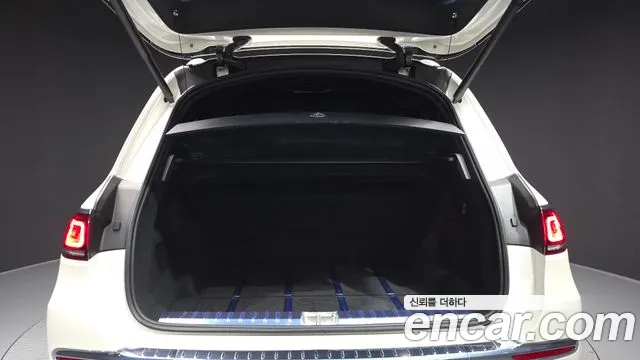 Mercedes-Benz GLS 2023 thumb 12