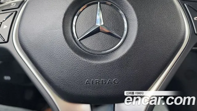 Mercedes-Benz C-Class 2011 thumb 11