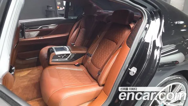 BMW 7 серии 2020 thumb 4