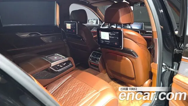 BMW 7 серии 2020 thumb 3