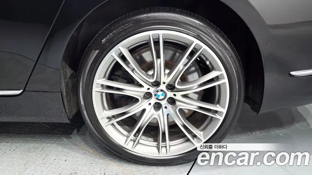 BMW 7 серии 2020 thumb 8