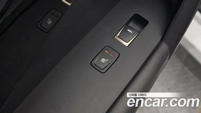 Hyundai Grandeur 2014 thumb 4