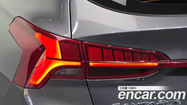 Hyundai Santa Fe 2020 thumb 2