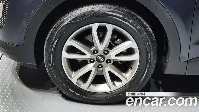 Hyundai Санта Фе 2014 thumb 11