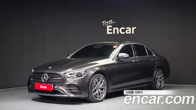 Mercedes-Benz E-Class 2020 thumb 3