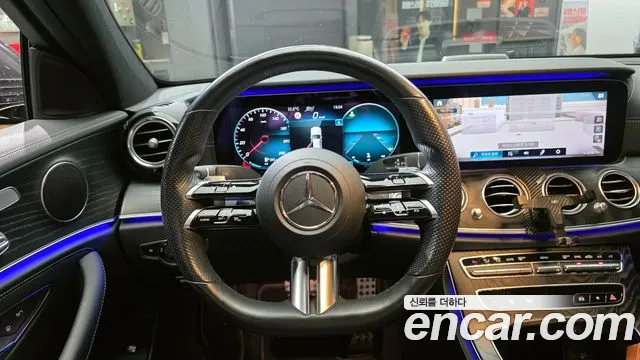 Mercedes-Benz E-Class 2020 thumb 11