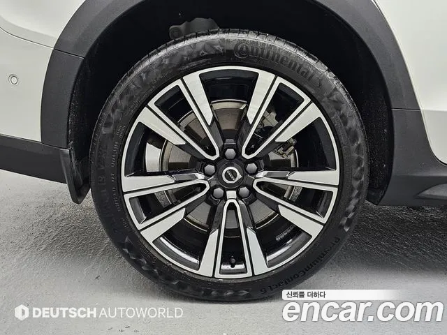 Volvo V60 Cross Country 2023 thumb 8