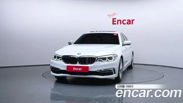 BMW 5 серии 2019 thumb 12