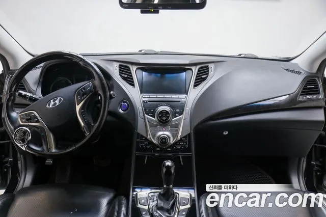 Hyundai Grandeur 2011 thumb 2