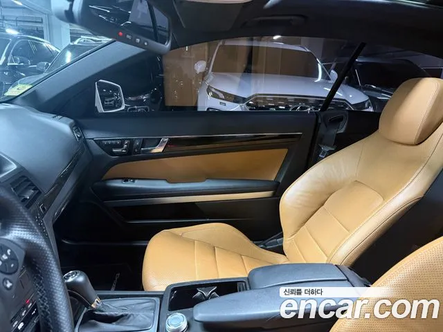 Mercedes-Benz E-Class 2010 thumb 8