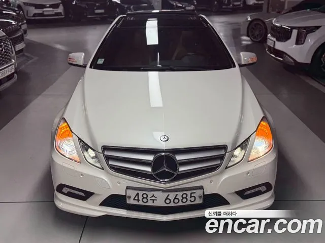 Mercedes-Benz E-Class 2010 thumb 11