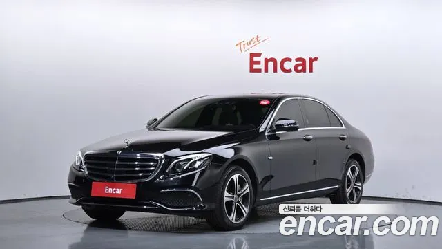 Mercedes-Benz E-Class 2020 thumb 3