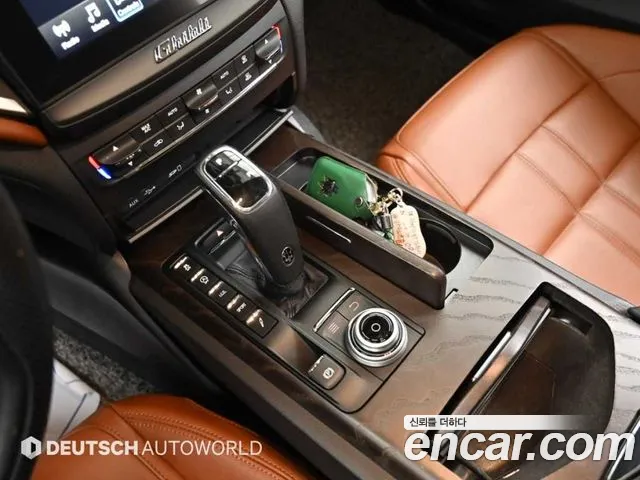 Maserati Ghibli 2020 thumb 9
