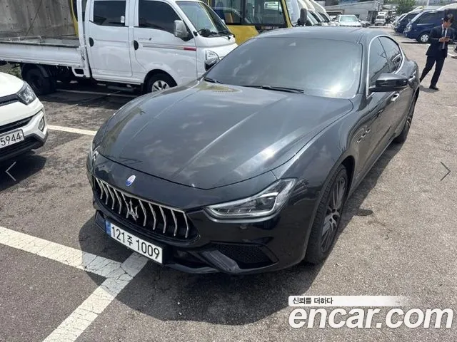 Maserati Ghibli 2020 thumb 2
