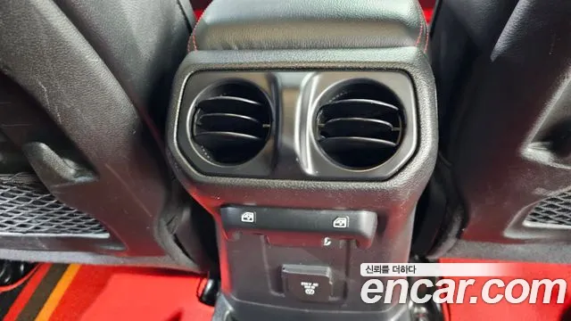 Jeep Wrangler 2019 thumb 2