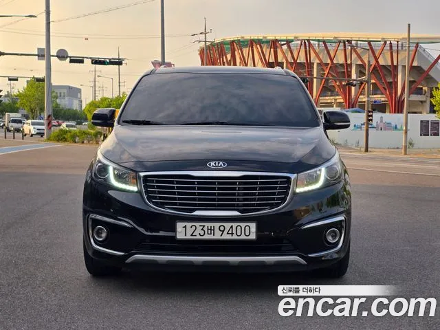 Kia Carnival 2018 thumb 11