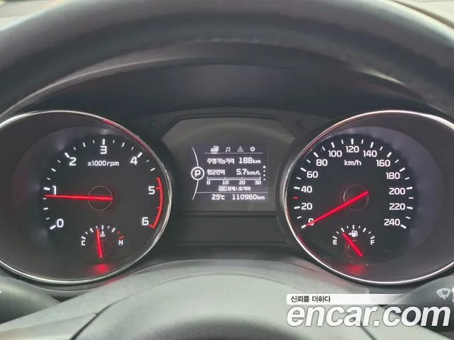 Kia Carnival 2018 thumb 12