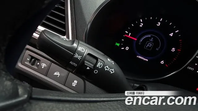 Hyundai Санта Фе 2013 thumb 3