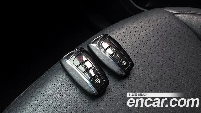 Hyundai Санта Фе 2013 thumb 9